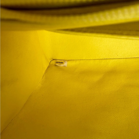 Chanel Rare Maxi Yellow Terry Cloth Vintage Flap - Picture 10 of 15